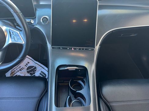 Used 2024 Mercedes-Benz GLC 300 image 41