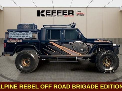Used 2023 Jeep Gladiator Sport AWD/4WD image 8