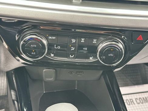 Certified 2024 Chevrolet Trax ACTIV w/ Driver Confidence Package FWD image 32