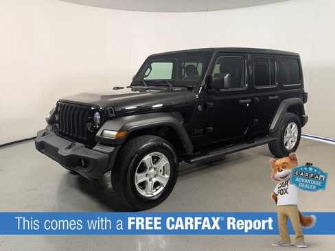 Used 2022 Jeep Wrangler Unlimited Sport w/ Sun And Sound Package AWD/4WD image 3
