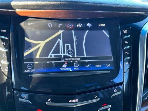 Used 2017 Cadillac Escalade ESV Luxury image 35