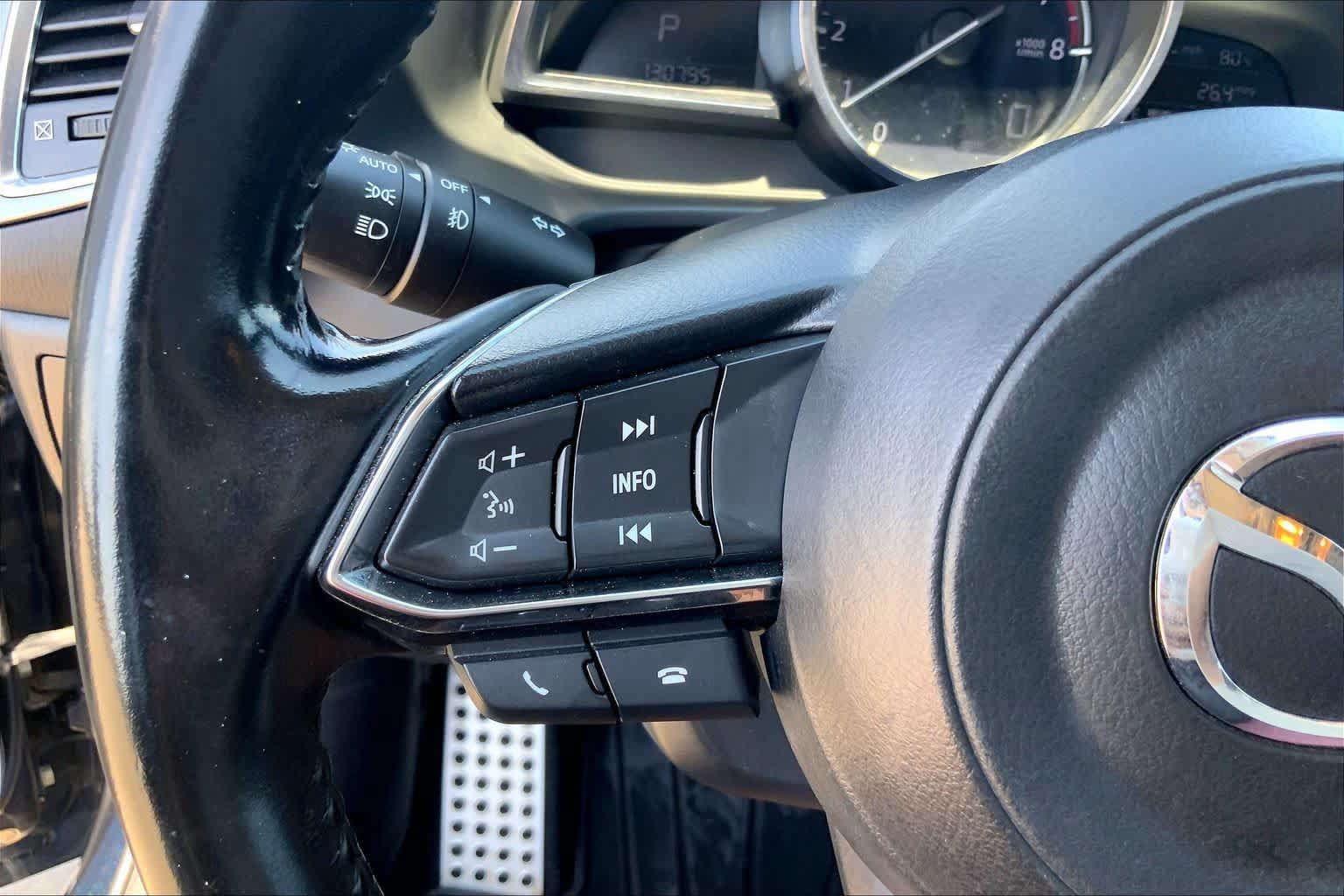 Used 2018 MAZDA MAZDA3 Grand Touring FWD image 22