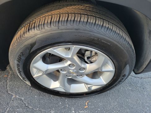 Certified 2025 Chevrolet Trax LS w/ LS Convenience Package image 33