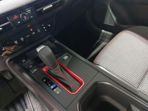 New 2026 Nissan Kicks SR w/ Cold Weather Package image 23