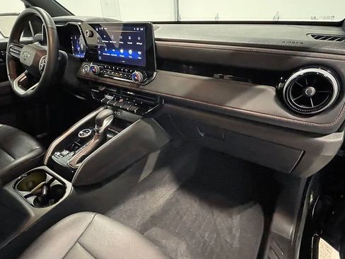 Used 2023 Chevrolet Colorado Z71 w/ Z71 Convenience Package 2 image 29