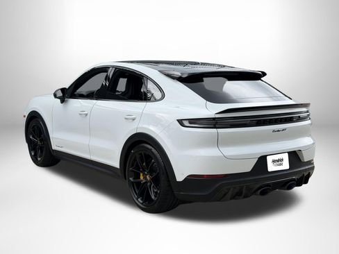 Used 2024 Porsche Cayenne Turbo GT AWD/4WD image 5