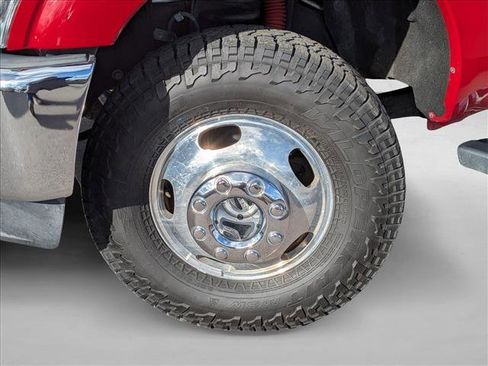 Used 2012 Ford F350 Lariat w/ Chrome Pkg image 10