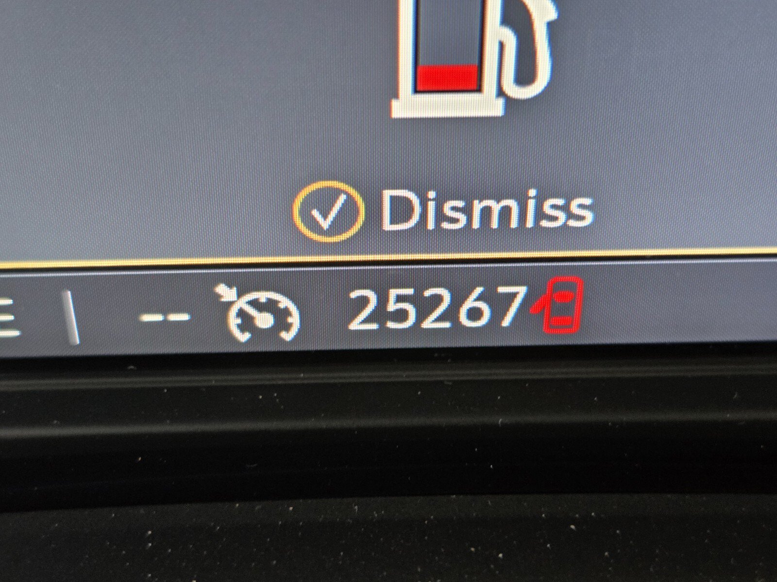 Used 2023 Buick Enclave Essence FWD image 24