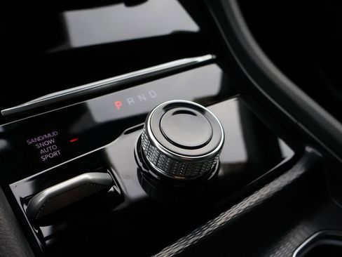 New 2025 Jeep Grand Cherokee L Limited image 40