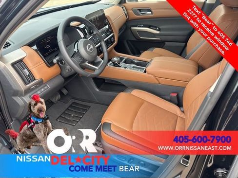 New 2025 Nissan Pathfinder Platinum image 14