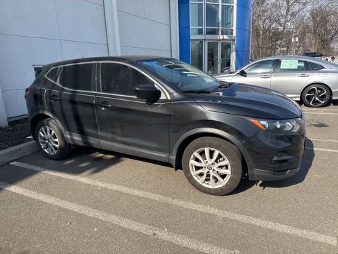 Used 2022 Nissan Rogue Sport S image 8