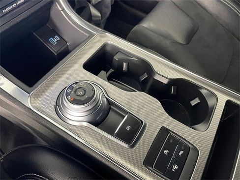 Certified 2021 Ford Edge ST w/ Equipment Group 401A image 9