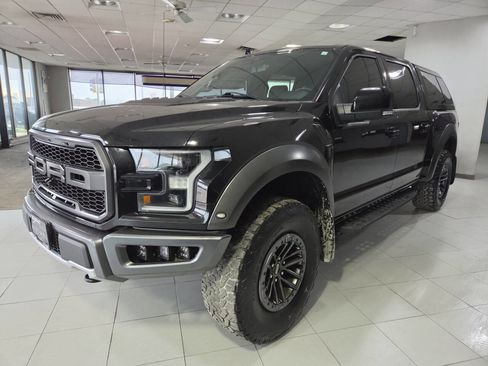 Used 2020 Ford F150 Raptor w/ Equipment Group 802A Luxury AWD/4WD image 3