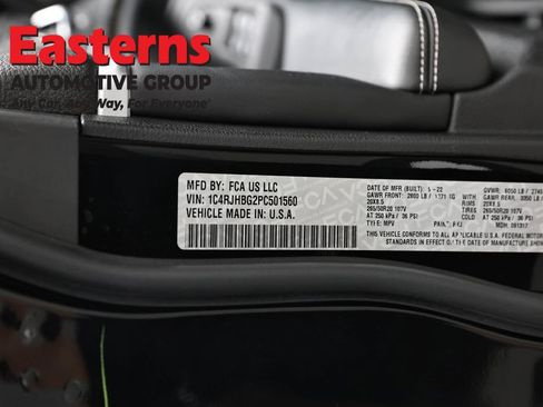 Used 2023 Jeep Grand Cherokee Limited w/ Black Appearance Package AWD/4WD image 36