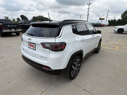 Used 2025 Jeep Compass Limited w/ Elite Group AWD/4WD image 38