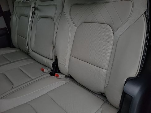 Used 2022 RAM 1500 Limited AWD/4WD image 16