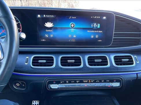 Used 2022 Mercedes-Benz GLS 450 4MATIC image 15