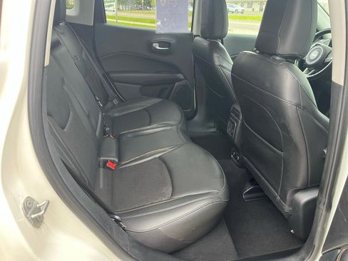 Used 2021 Jeep Compass Latitude w/ Convenience Group AWD/4WD image 18