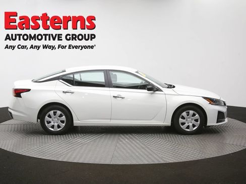 Used 2024 Nissan Altima 2.5 S FWD image 43