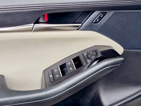 Used 2025 MAZDA MAZDA3 s image 16