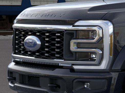 New 2026 Ford F450 Platinum AWD/4WD image 17