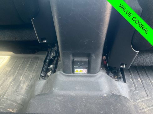 Used 2017 Jeep Renegade Latitude AWD/4WD image 20