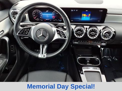 Used 2025 Mercedes-Benz CLA 250 4MATIC image 12