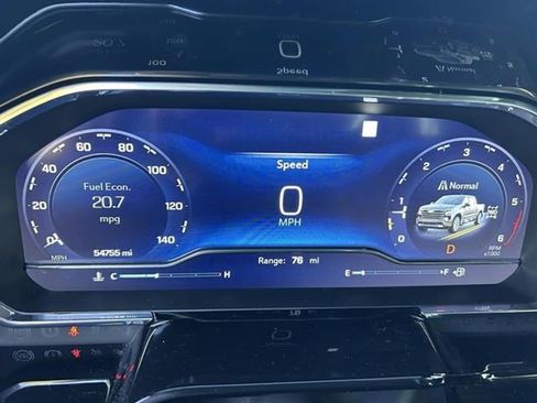 Used 2023 Chevrolet Silverado 1500 High Country w/ Technology Package image 15