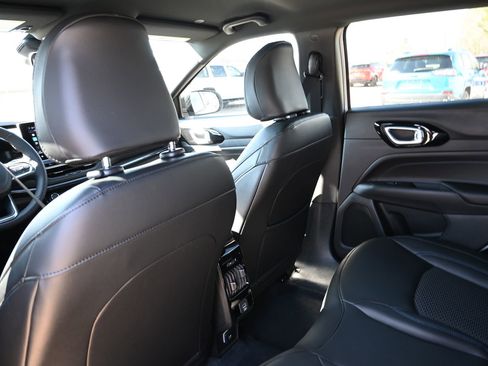 New 2026 Jeep Compass Latitude AWD/4WD image 20