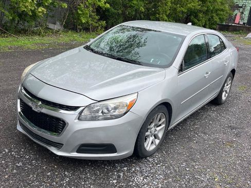 Used 2015 Chevrolet Malibu LT w/ Power Convenience Package FWD image 2