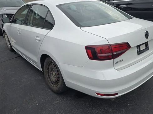 Used 2016 Volkswagen Jetta S FWD image 2