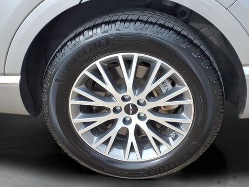 Used 2025 Genesis GV80 2.5T Standard image 33