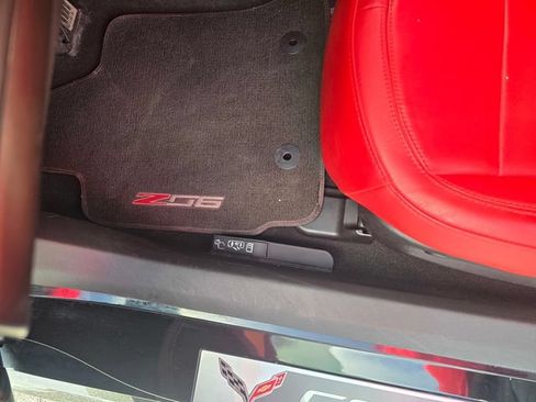 Used 2019 Chevrolet Corvette Z06 RWD image 21