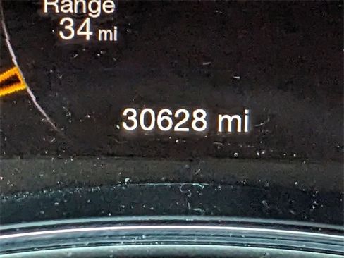 Certified 2022 Jeep Grand Cherokee Laredo X image 27