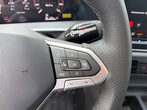 New 2026 Volkswagen Tiguan SE R-Line AWD/4WD image 14