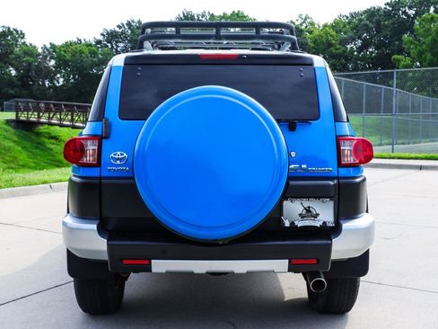 Used 2007 Toyota FJ Cruiser 4WD w/ Upgrade Pkg 1 image 15