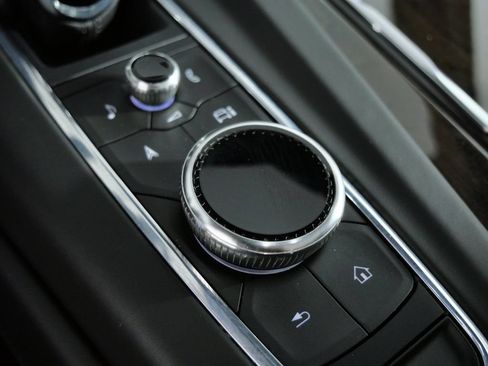 Used 2021 Cadillac Escalade Sport Platinum w/ LPO, ONYX Package AWD/4WD image 26