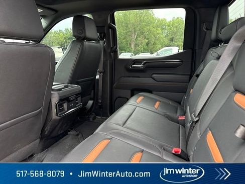 Used 2024 GMC Sierra 1500 AT4 w/ AT4 Preferred Package AWD/4WD image 10