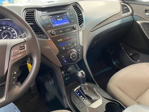 Used 2018 Hyundai Santa Fe Sport image 34