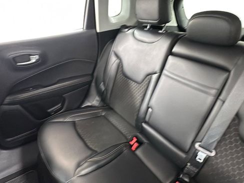 Used 2018 Jeep Compass Latitude w/ Popular Equipment Group image 14