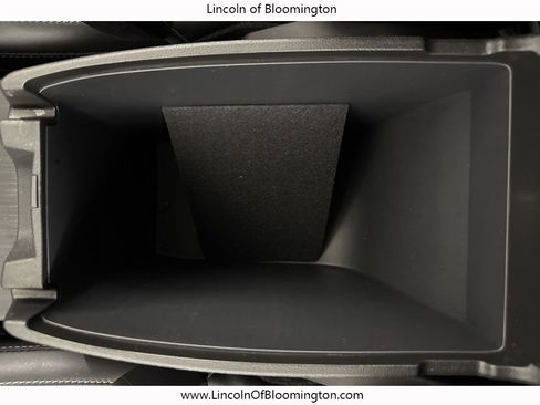 Used 2025 Ford Escape Platinum w/ Class II Trailer Tow Package image 48