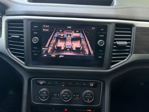 Used 2018 Volkswagen Atlas SE AWD/4WD image 20