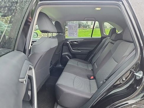 Used 2024 Toyota RAV4 XLE FWD image 9