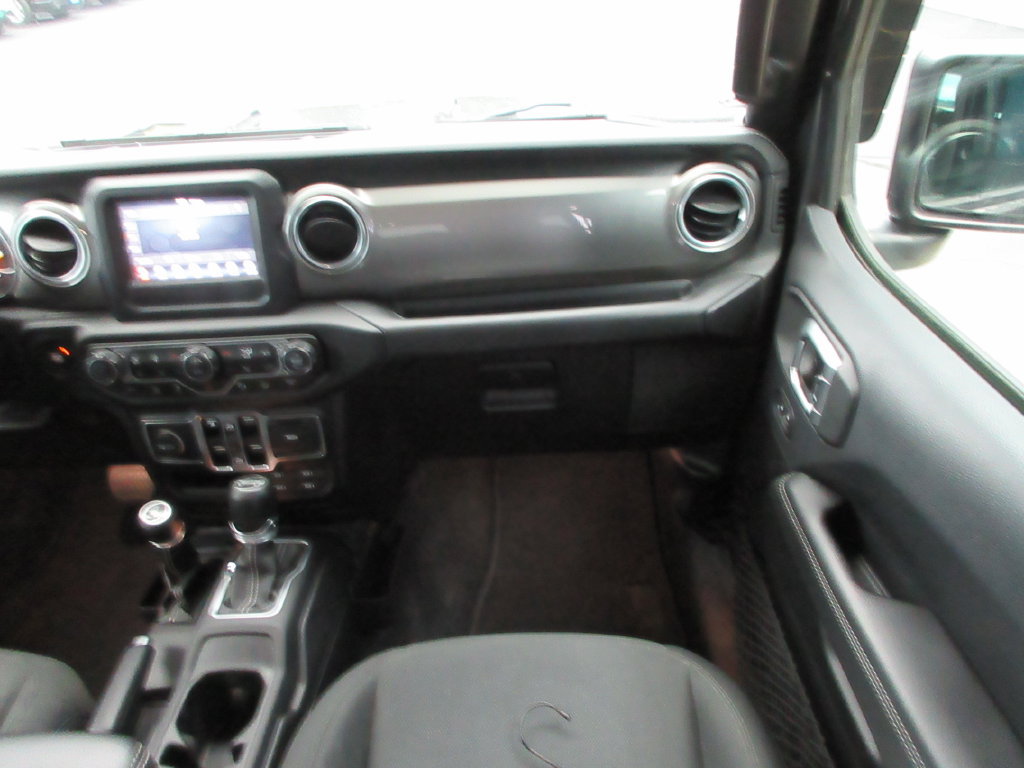 Used 2018 Jeep Wrangler Unlimited Sahara w/ Safety Group AWD/4WD image 18
