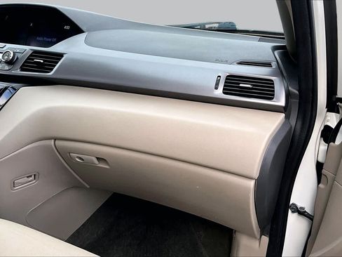 Used 2014 Honda Odyssey EX-L image 19