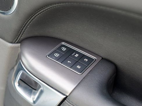 Used 2022 Land Rover Range Rover Sport SE image 33