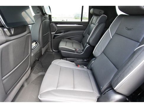 New 2026 Cadillac Escalade ESV Sport w/ Touring Package image 7