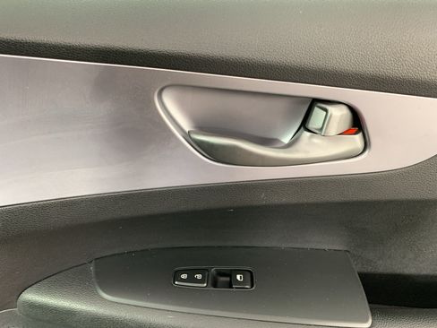 Used 2022 Kia Forte LXS FWD image 34