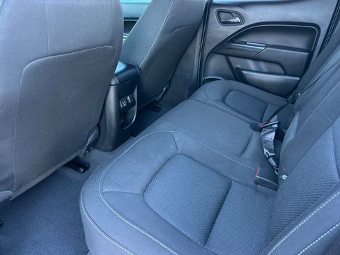 Used 2022 Chevrolet Colorado LT image 14