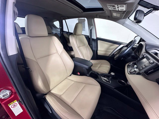 Used 2015 Toyota RAV4 Limited AWD/4WD image 27